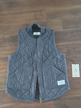 ANIAN Quilted Gray Women's Vest